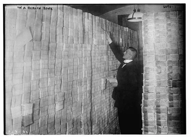 why-network-state-weimar-germany.jpg